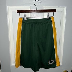 NFL Green Bay Packers Shorts (Youth Large)